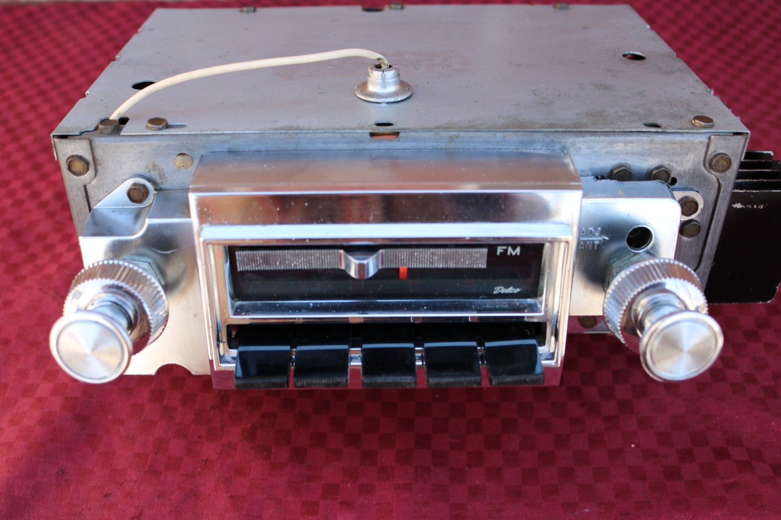 66 1966 CHEVROLET IMPALA CAPRICE AM-FM DELCO RADIO