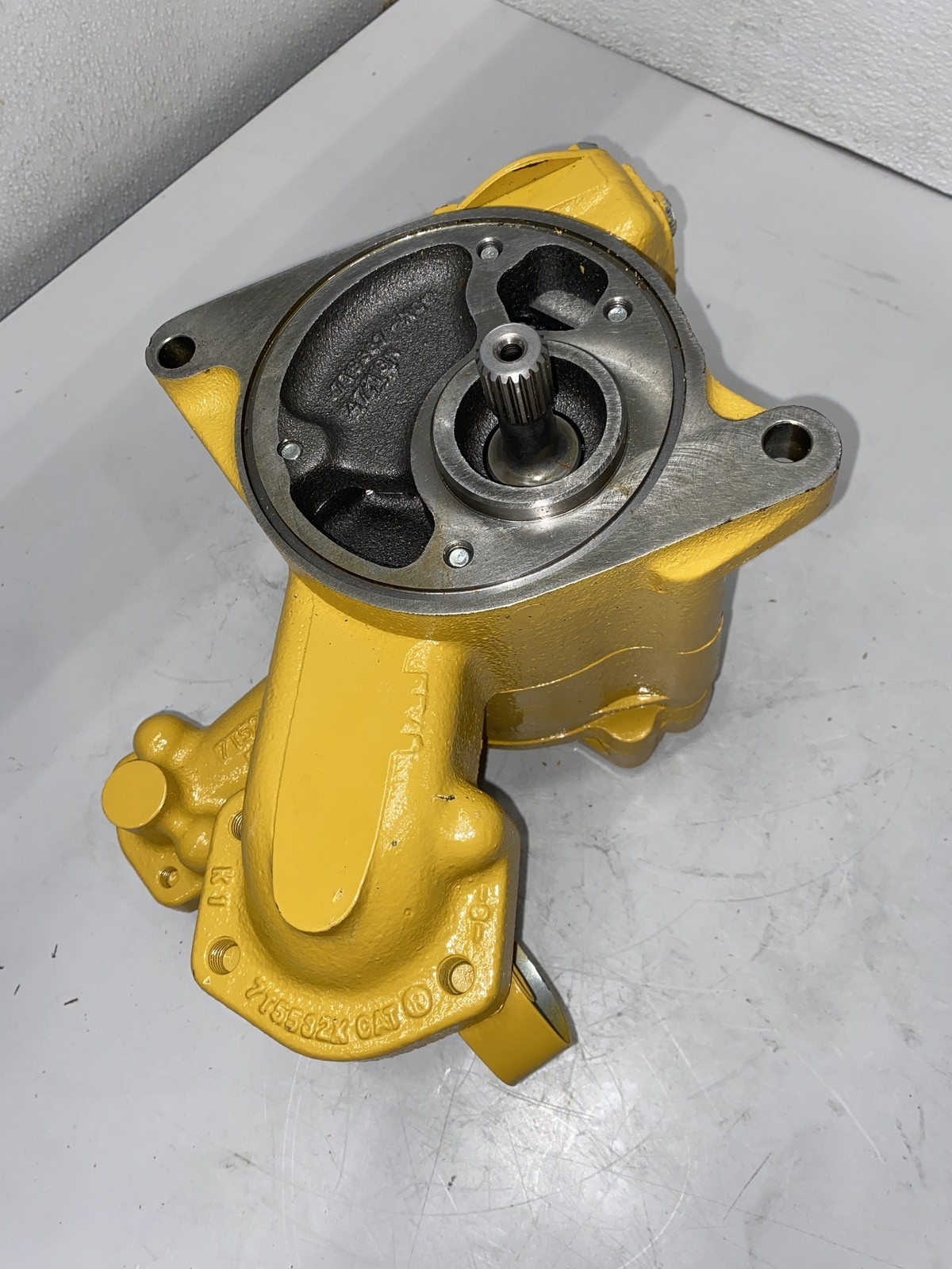 CAT 3-Section Gear Pump 8E-6709