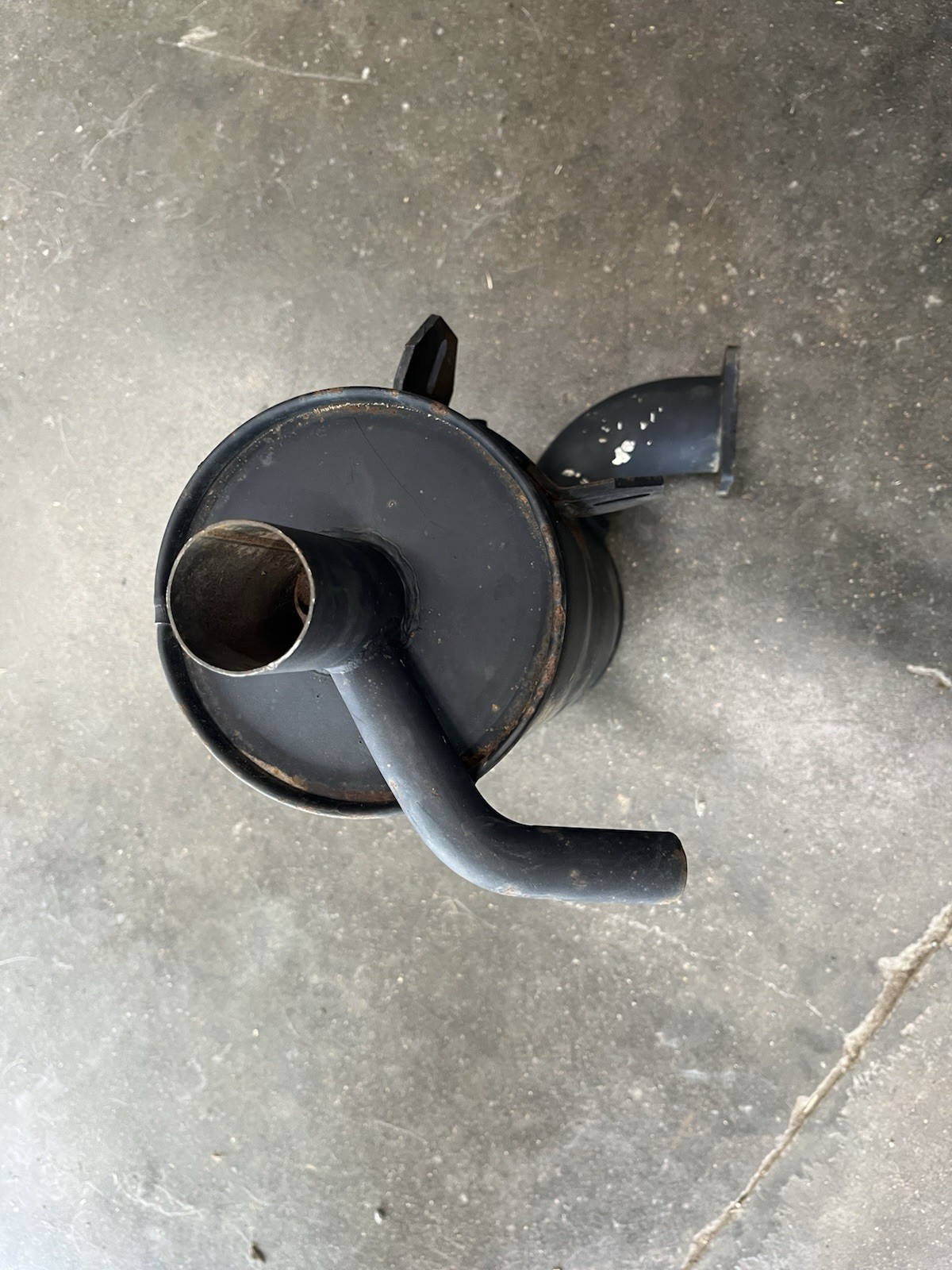 Muffler fits LS140 LS150 LX465 LX485 New Holland skid steer, NEW, OEM 86504531