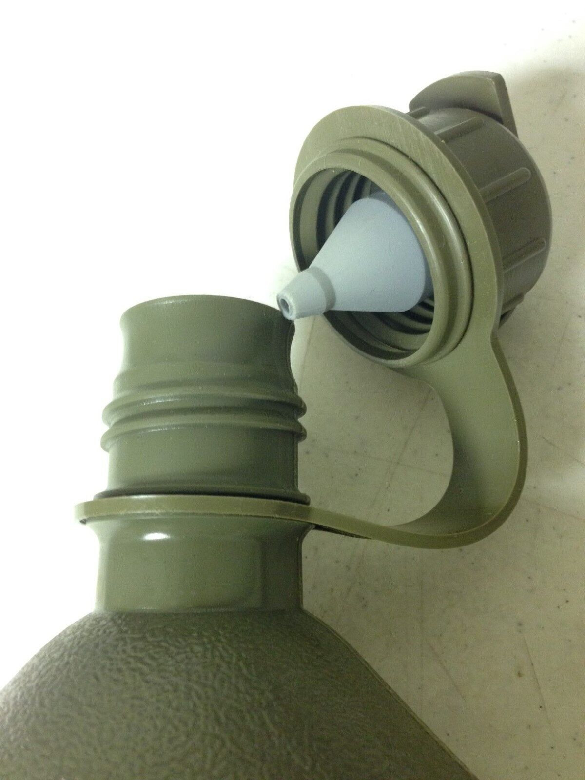 NOS US Military 2 Quart Collapsible Water Canteen 2 QT Bladder w M-1 NBC Cap NEW