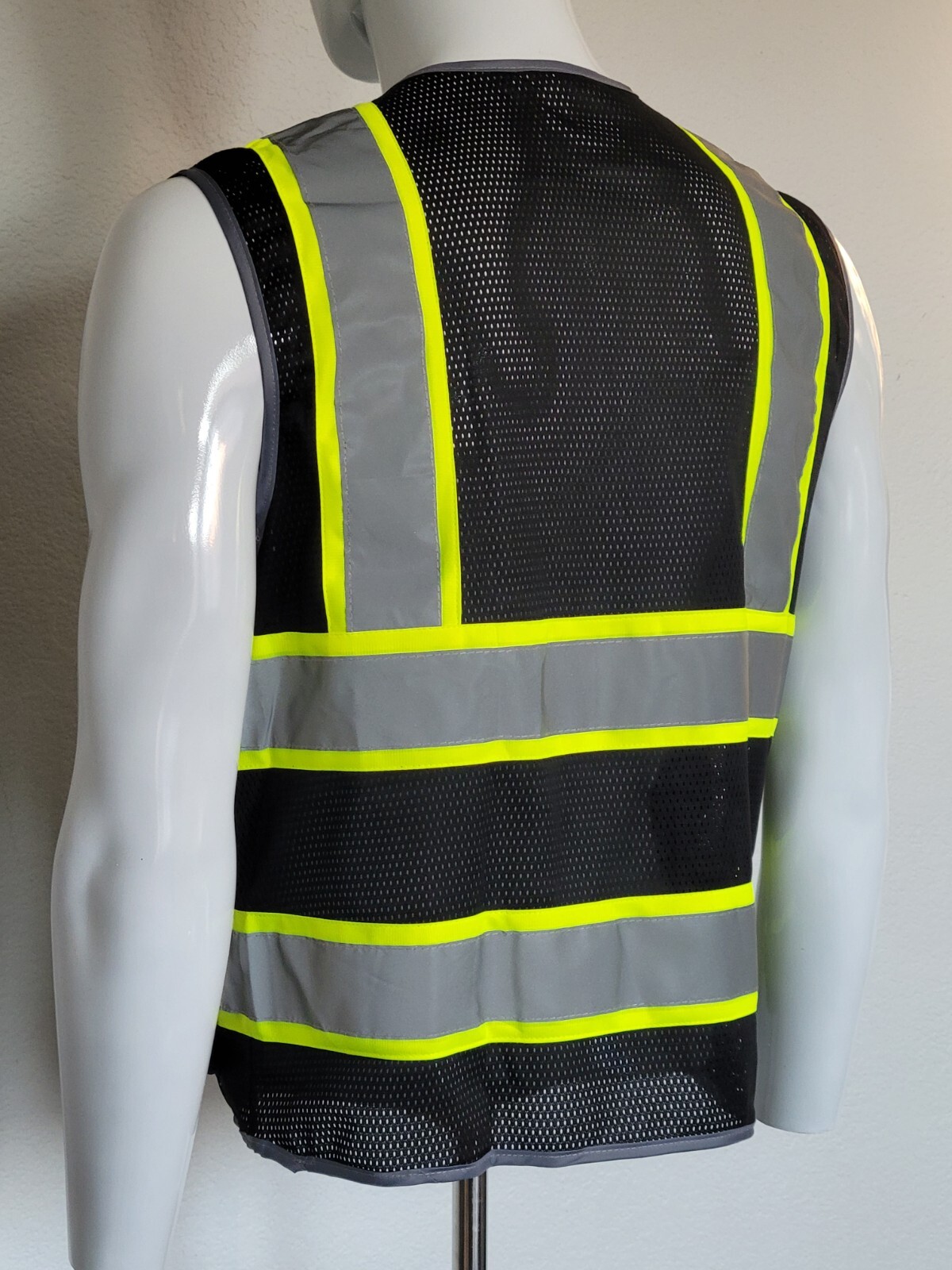 FX Class2 Hi-Vis Reflective Safety Vests with 6 Pockets and Zipper Front Black.