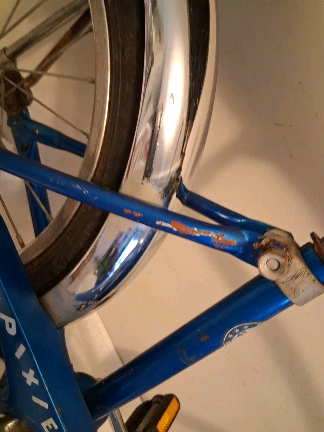 Vintage Schwinn Stingray Pixie 16" Wheel Bike & Blue Sparkle Replacement Seat