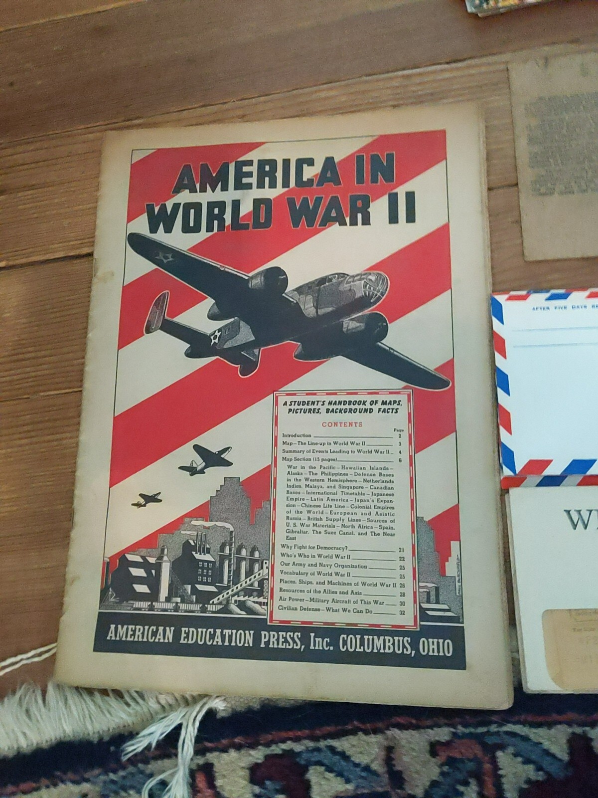 WORLD WAR II LOT BOOKS, GUIDE'S, POSTCARDS, PHOTOGRAPHS, & ENVELOPE RARE VTG