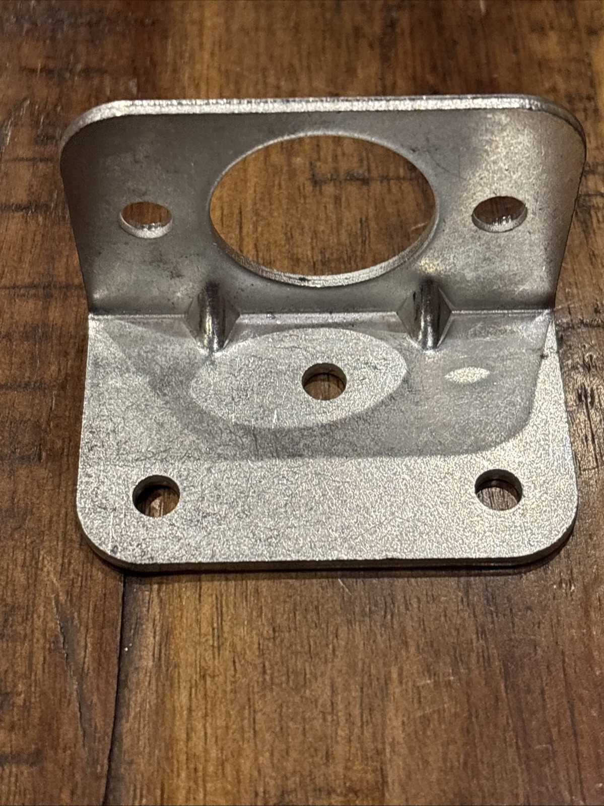 Holley Fuel Pressure Regulator 4-9psi Comes With A Bracket But NO SCREWS New