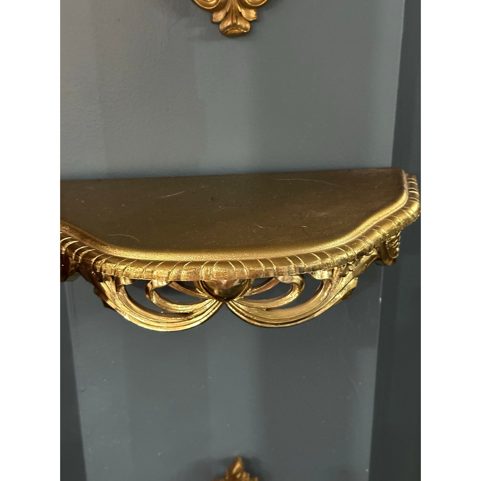 Vintage Gold Gild Ornate Wall Shelf Syroco Hollywood Regency Baroque Style Heart