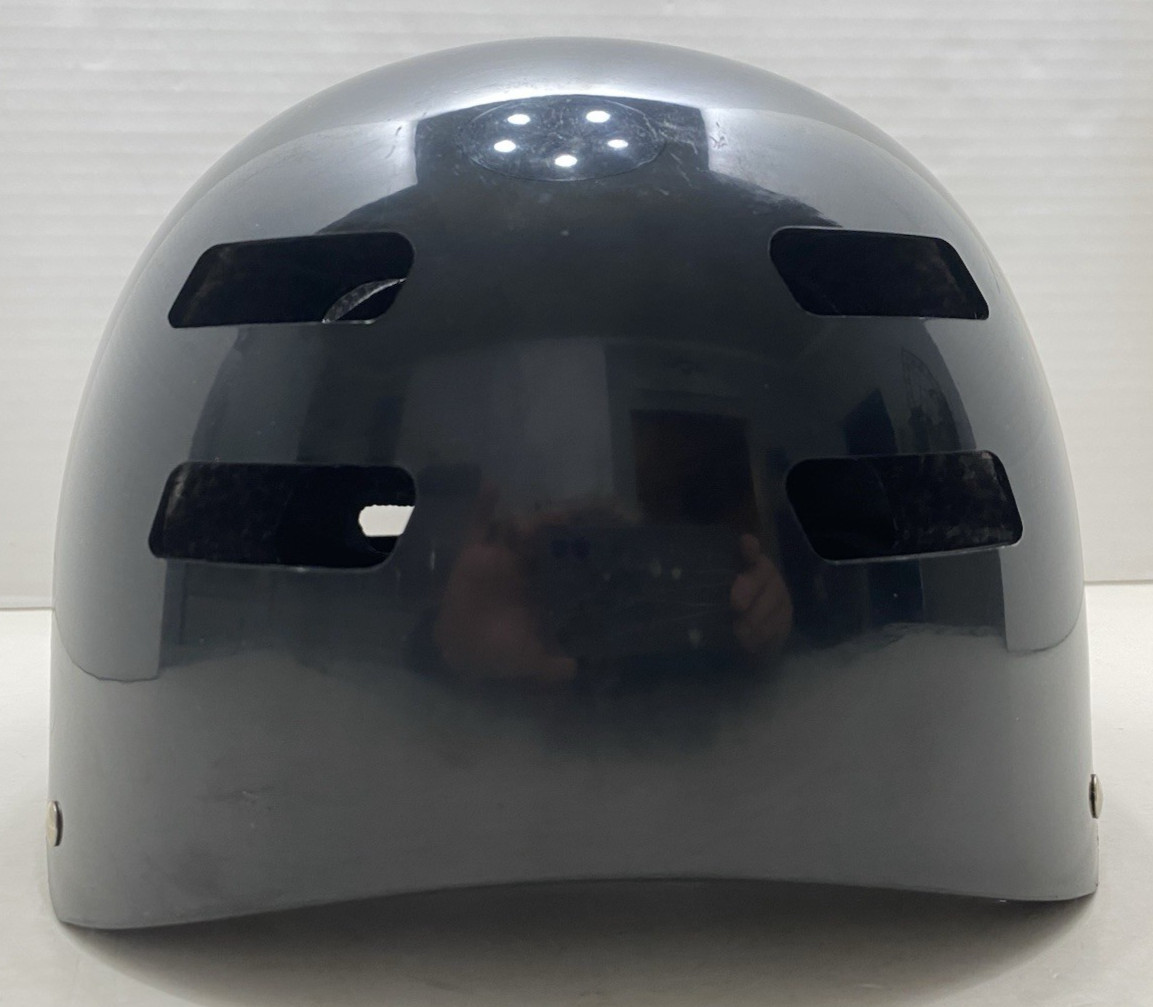 TONY HAWK SIGNATURE SERIES MULTI-SPORT HELMET ~ FITS HEADS 21.2"-23" ~ NEW