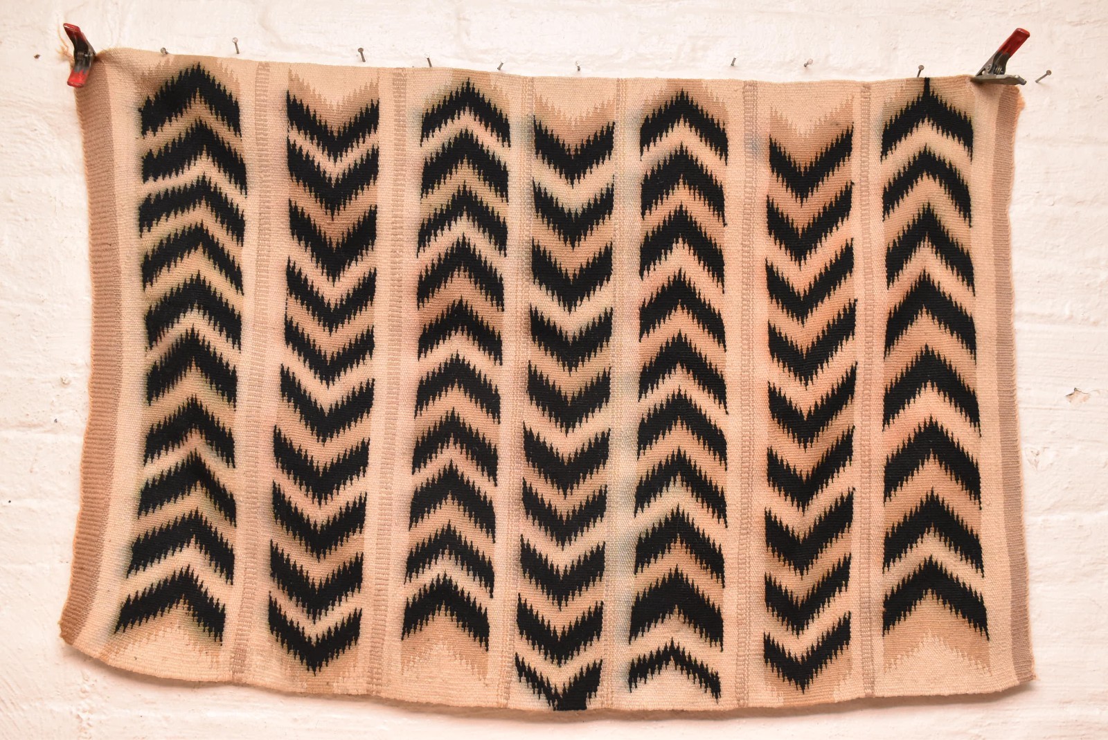 Vintage Navajo Rug Textile Native American Indian EYE Dazzler Weaving 42x28 ATQ