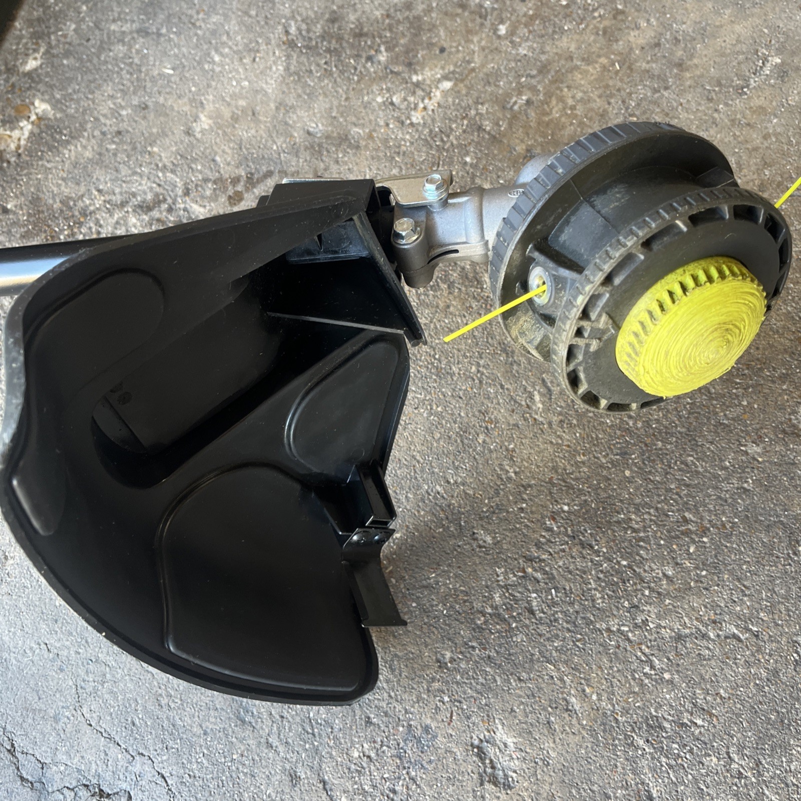 RYOBI 40V HP Brushless 20 in. Cordless Battery Push Lawn Mower + weedeater