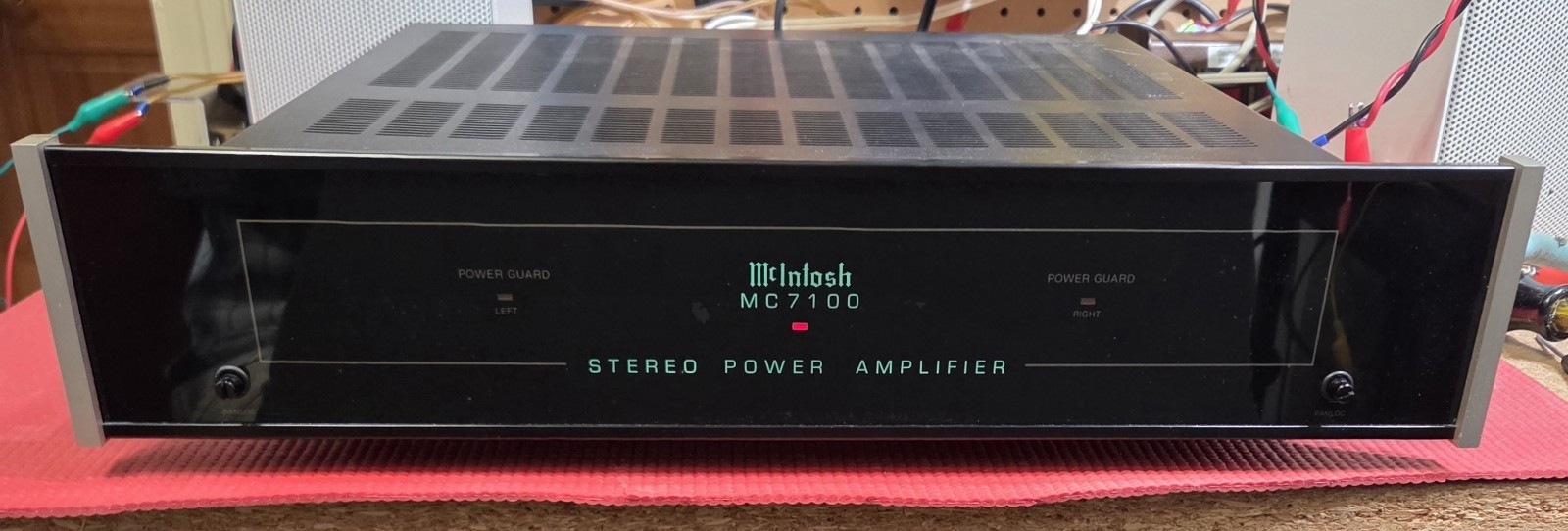 McIntosh MC7100 Solid State Power Amplifier - Very Good Condition