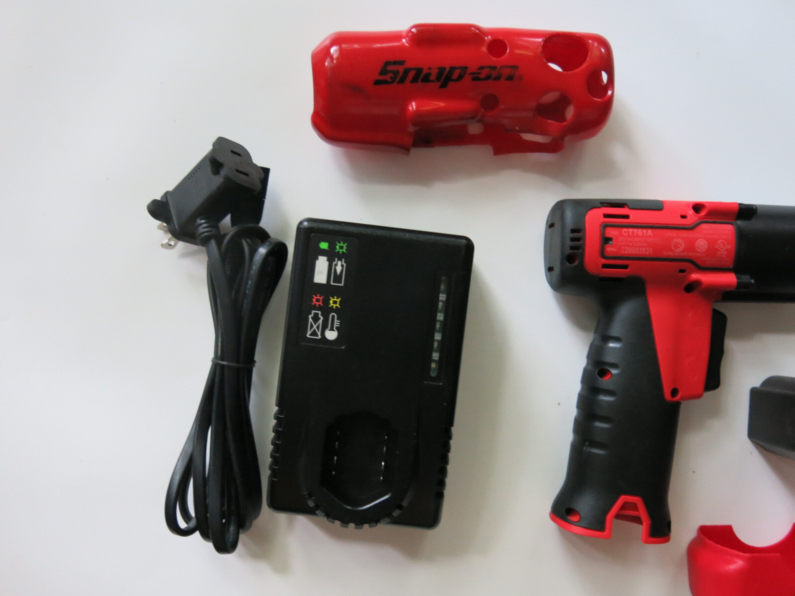 Snap-On CT761 Impact Wrench 3/8" 14.4v Cordless Battery & Charger Boots Set