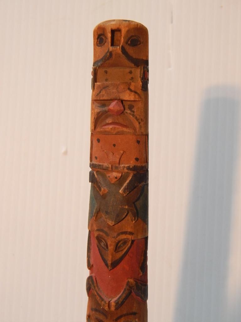 VINTAGE 13 1/2" ALASKA TLINGIT INDIAN NW COAST RED CEDAR WOOD TOTEM POLE MODEL