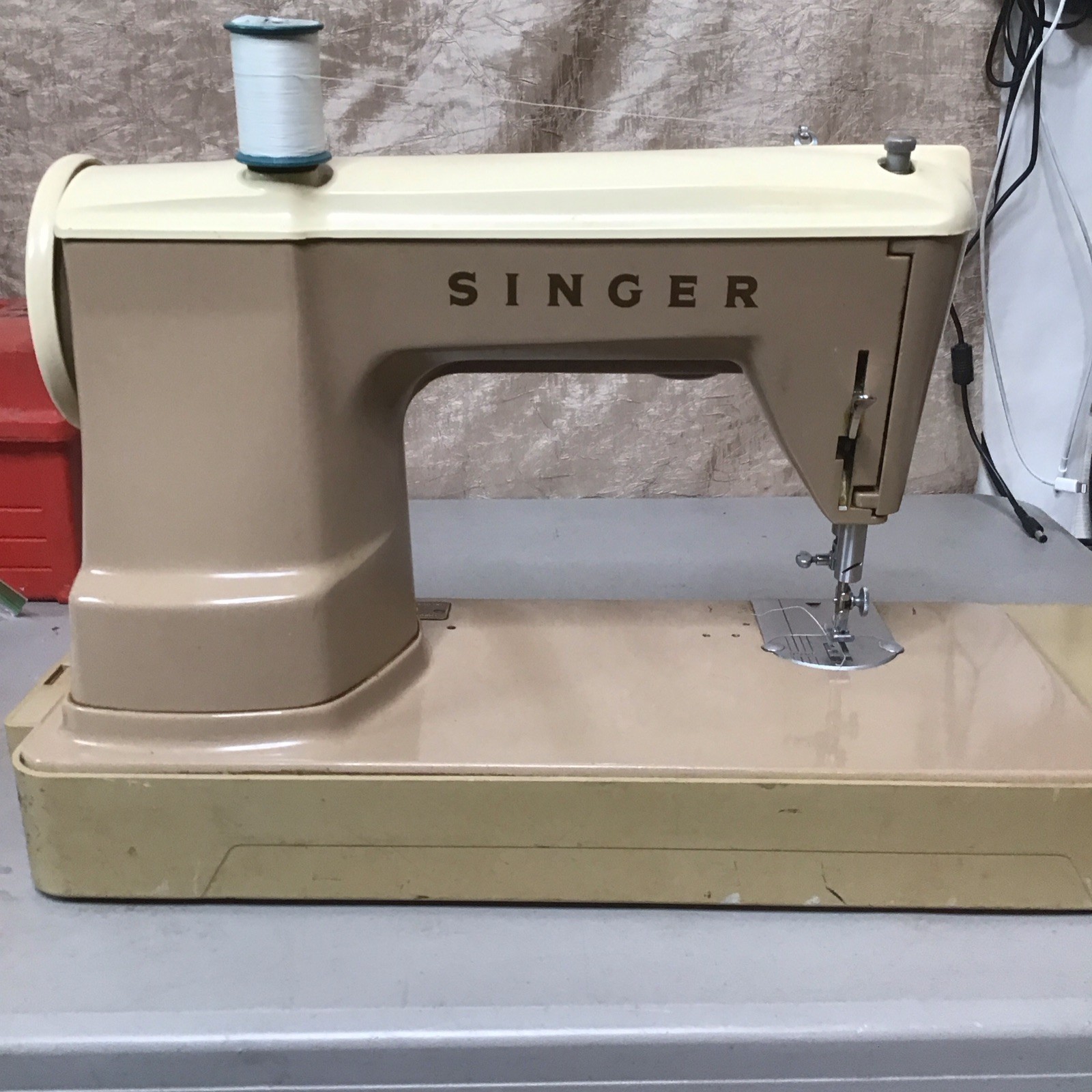 Vintage Singer 404A Sewing Machine With Case