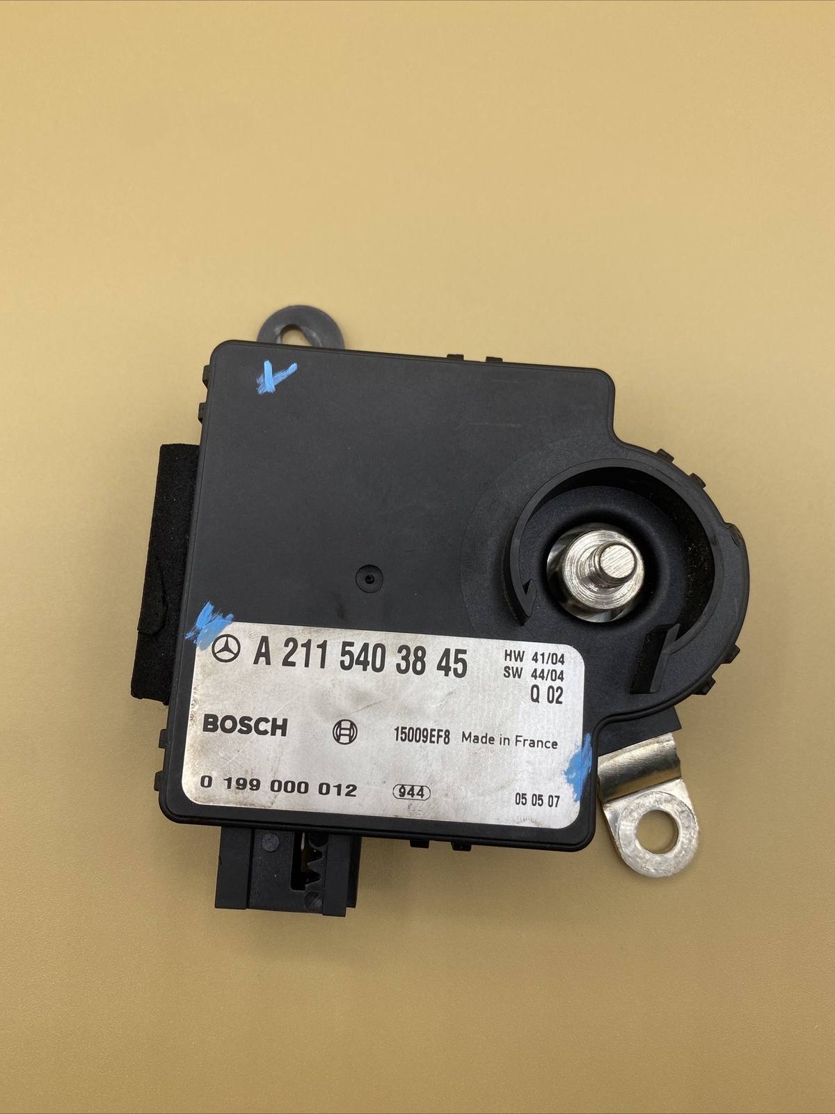 03-07 Mercedes W211 W219 CLS500 E550 CLS500 Trunk Battery Control Module OEM