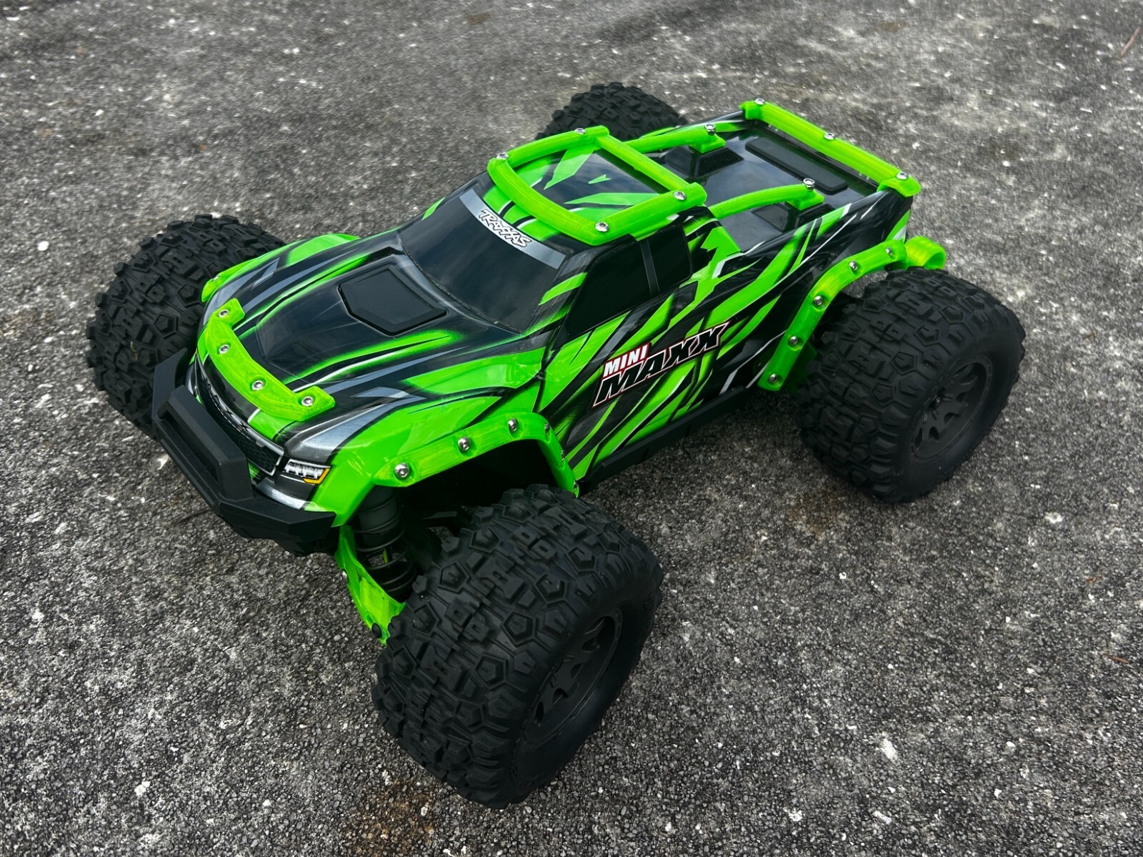 Mini Maxx Body Skid Kit