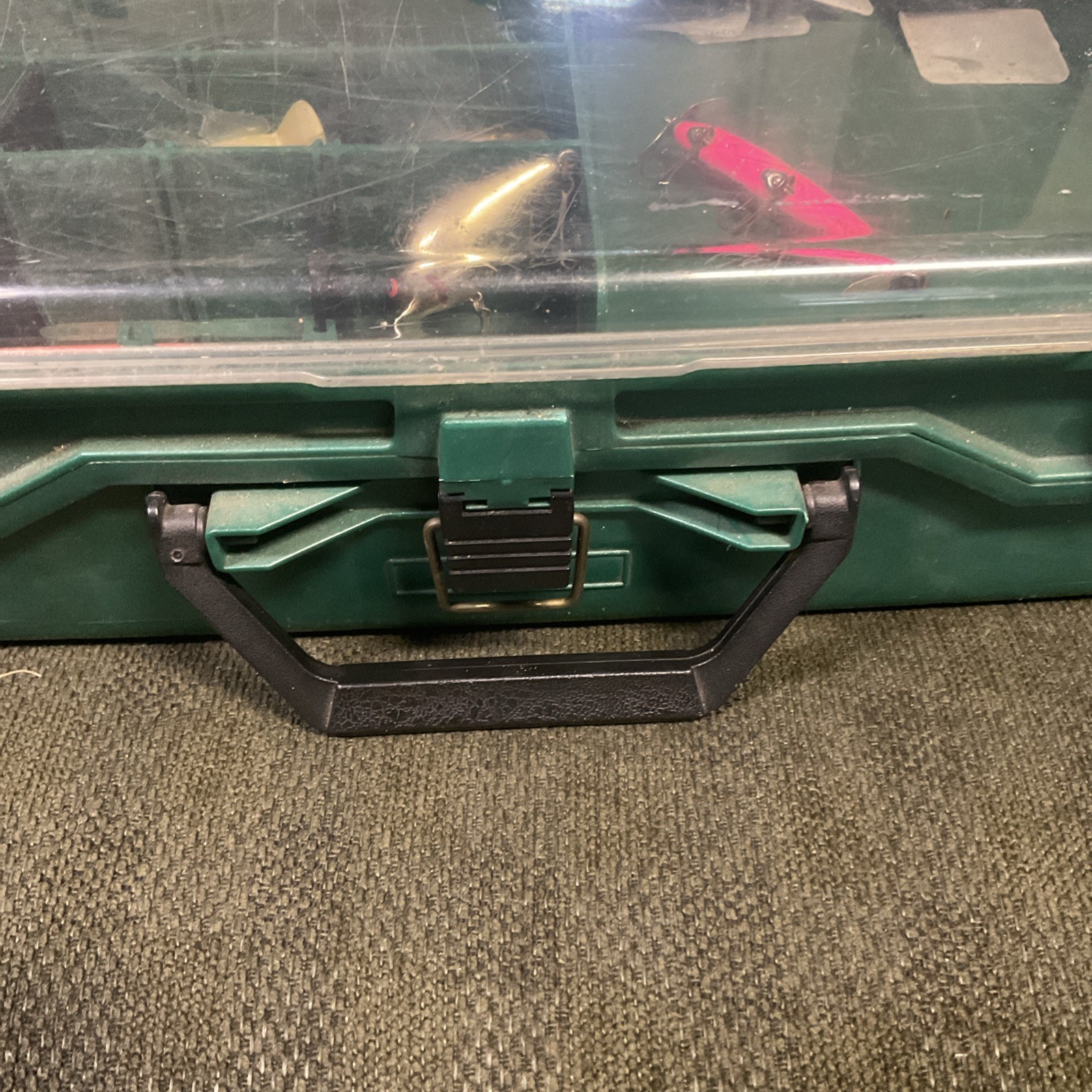 Vintage Plano Tacklebox "Boatbox" 2 Levels Green 39 Lures Inside