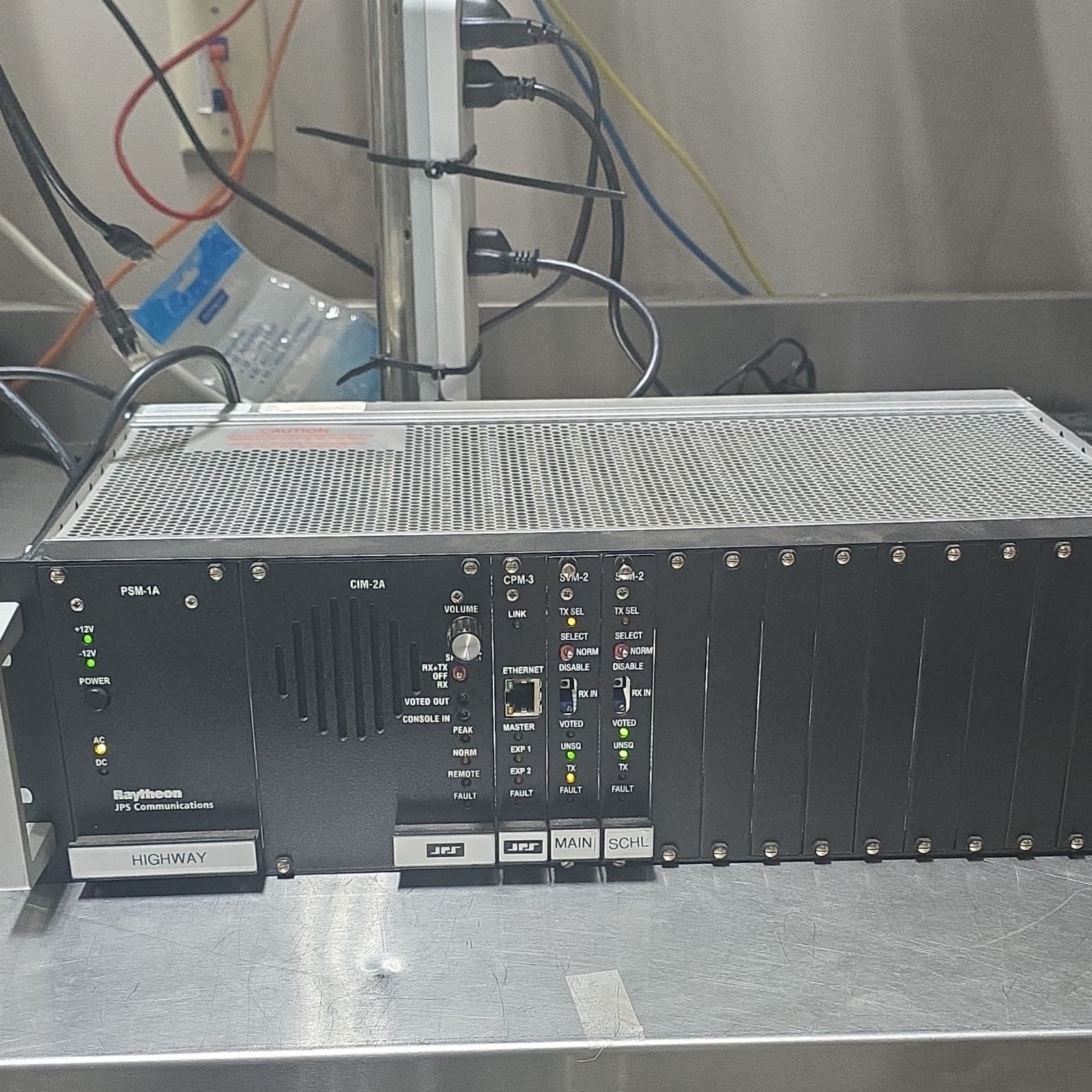 Raytheon Rackmount Base Radio Unit PSM-1A CIM-2A CPM-3 SVM-2 Ethernet 115/230V
