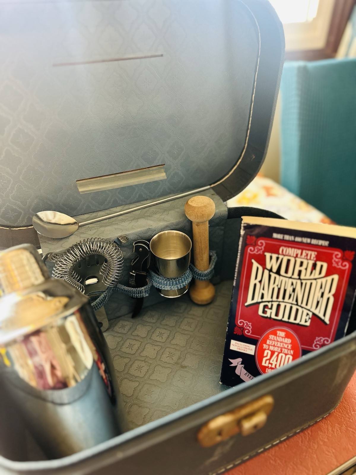 Vintage Bartender / Bartending Portable Cocktail Traveling Bar Kit With Case