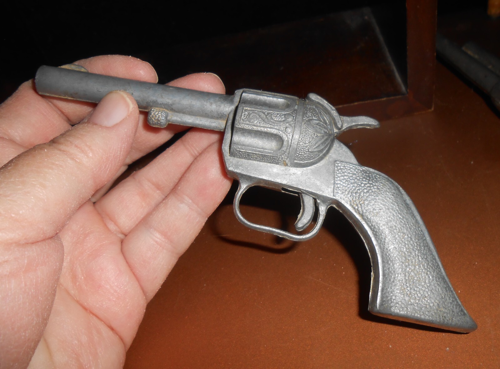 Vintage 1950's Toy Cap Gun ~ Unbranded ~ Play Wear ~ Die Cast