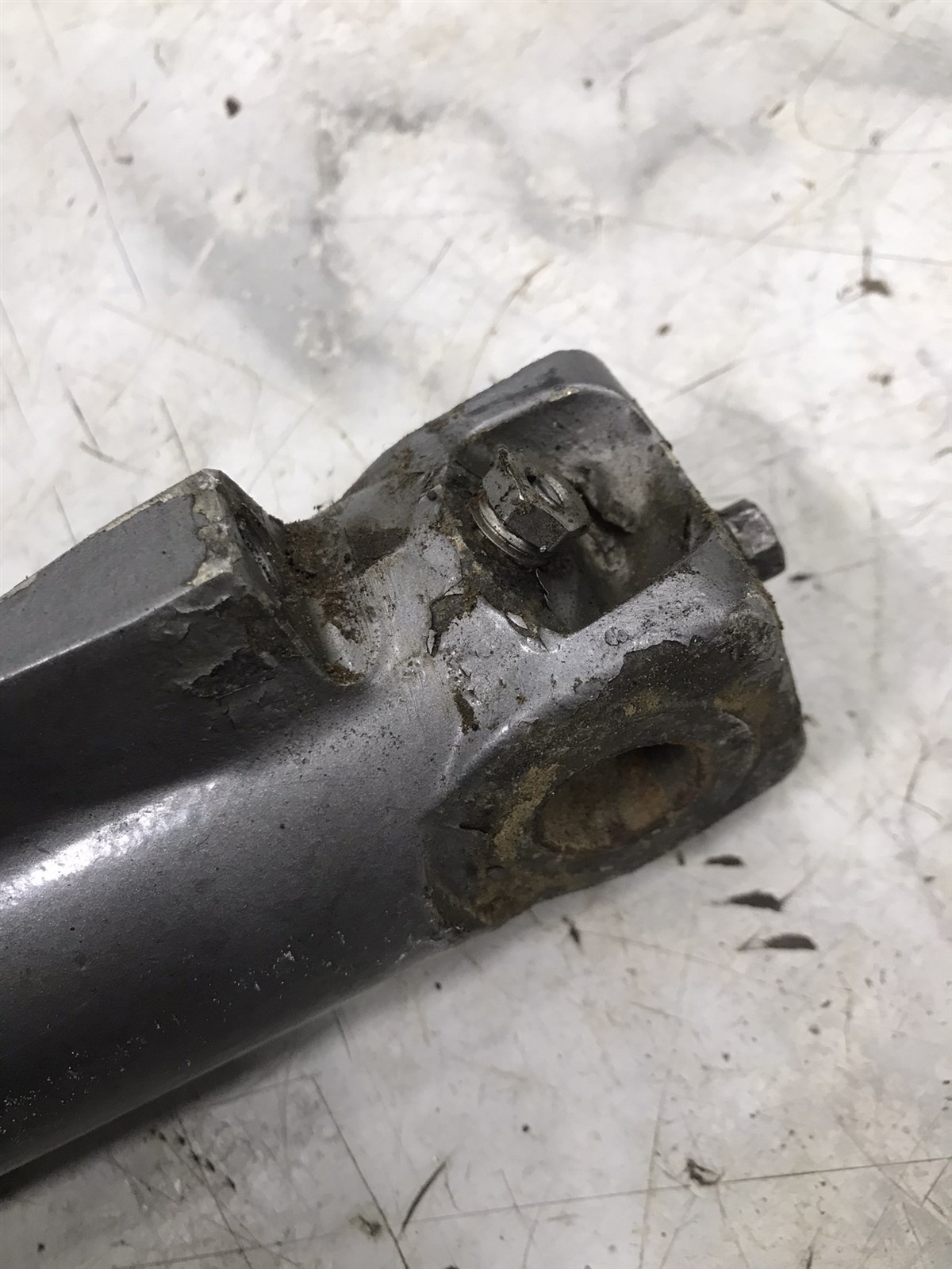 Volvo Penta SX SX-M DP-SM out drive outdrive trim tilt lift hydraulic cylinder