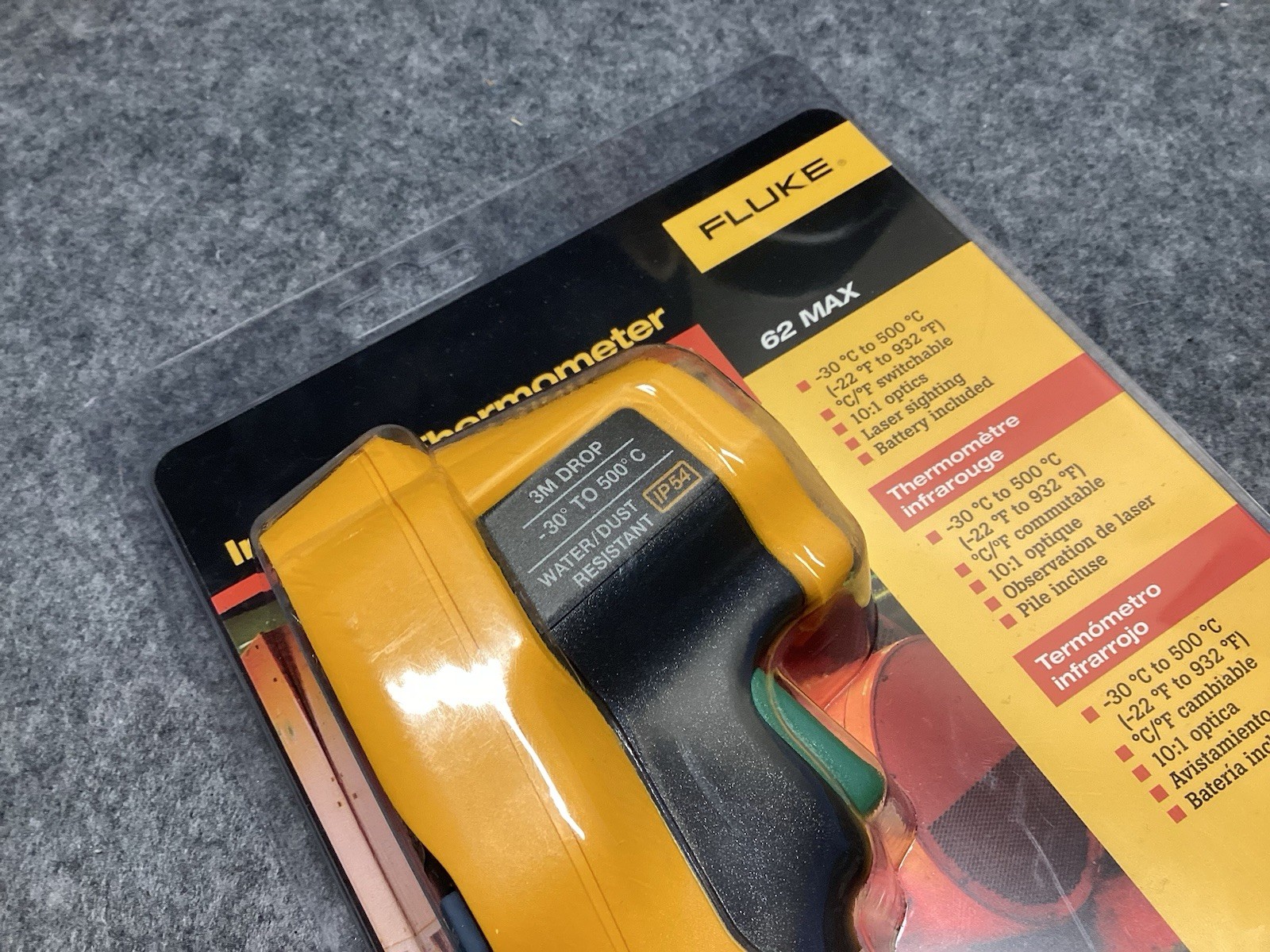 Fluke - 62 MAX - Infrared Handheld Laser Thermometer -22° to 932 - W/Battery