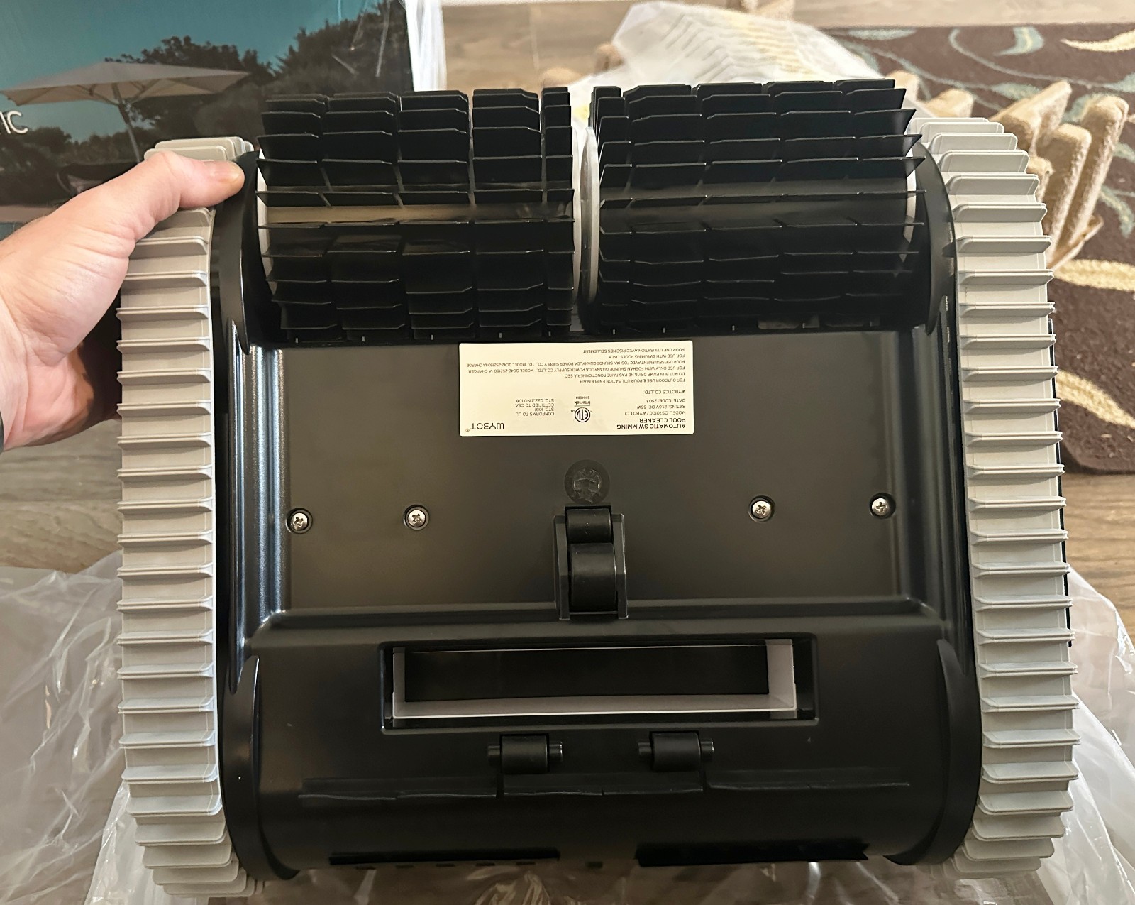 WYBOT C1 Robotic Pool Vacuum for Inground Pools *OPEN BOX - NEW* 150 min Runtime