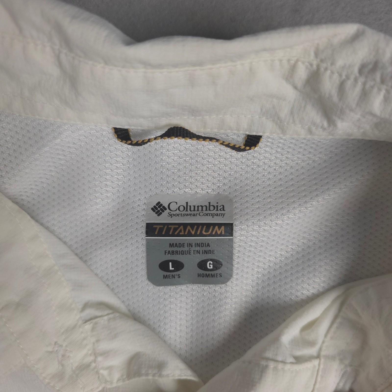 Columbia Titanium Omni Dry Long Sleeve Button Shirt Men L Beige Fishing Hiking