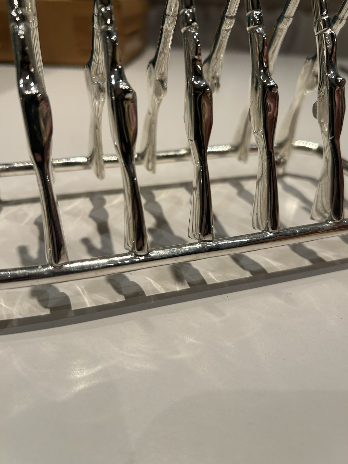 SILVER PLATED GUN RIFLE LETTER TOAST RACK HUNTING LOVELY ITEM