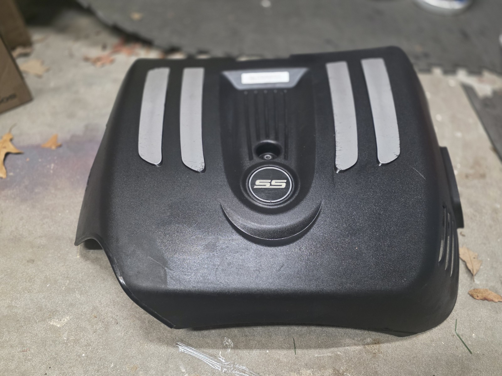 Trailblazer Ss Tbss Engine Cover 6.0L V8