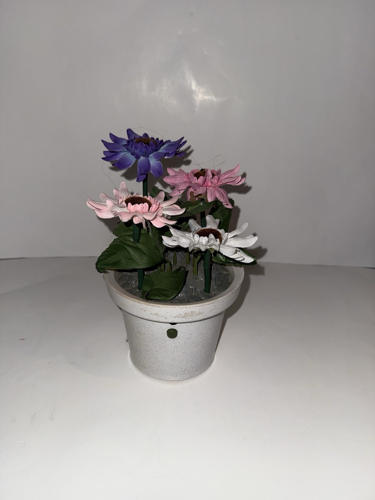 Vintage 1998 Gemmy Dancing Flowers "In The Mood" Animated Motion Activated Read