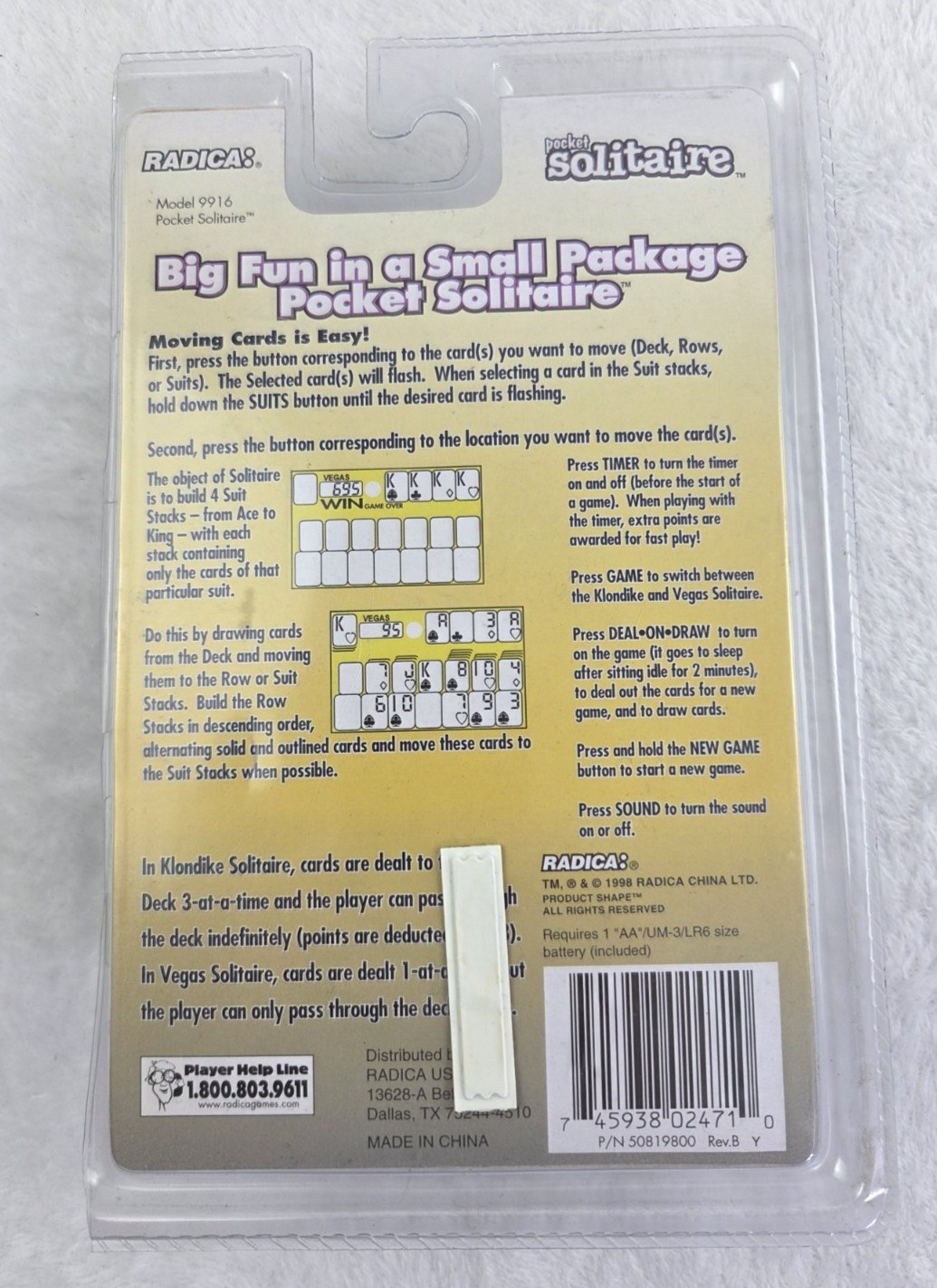 Radica Pocket Solitaire Electronic Handheld Game 2-in-1 Klondike Vegas 1998 New