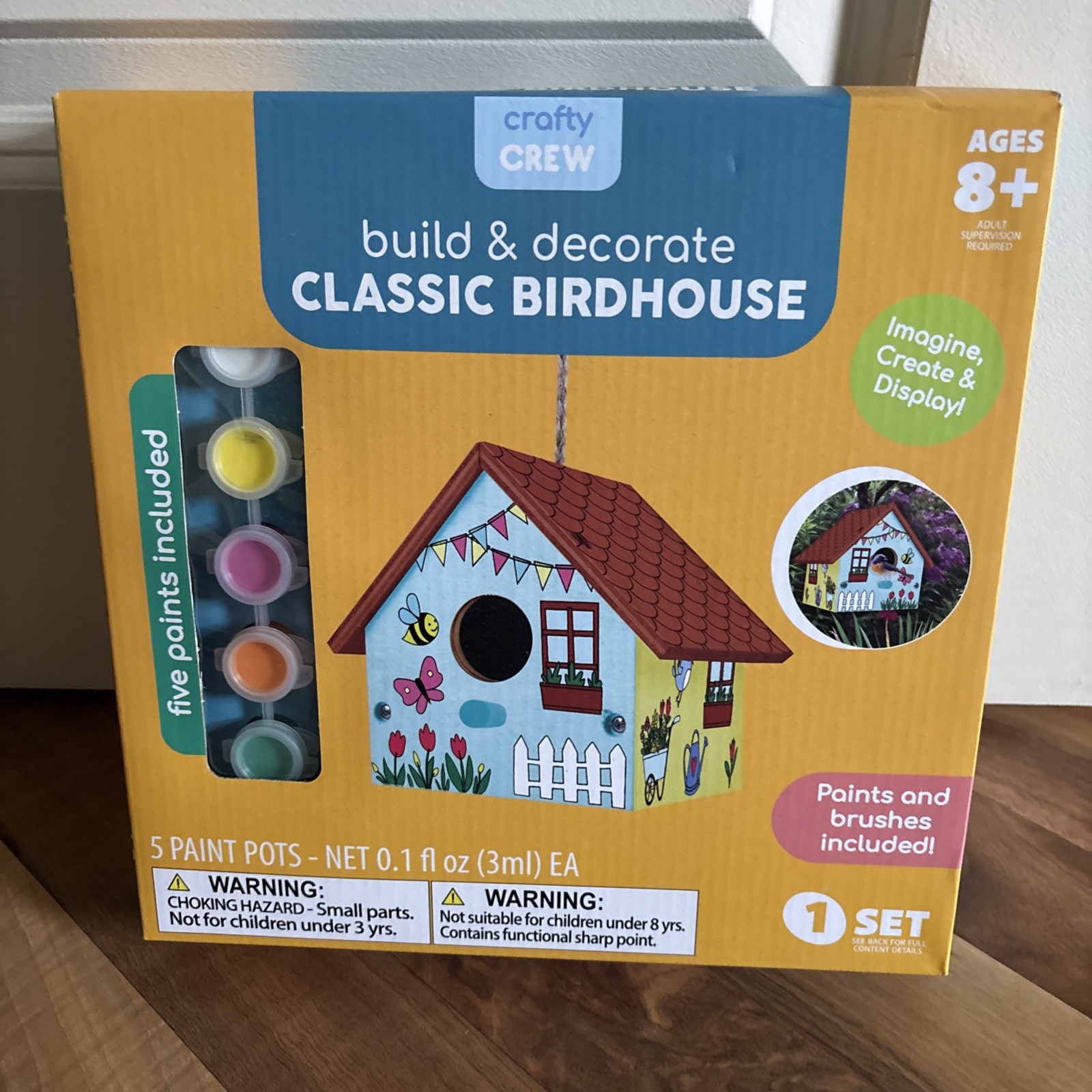 Crafty Crew Build & Decorate Classic Birdhouse