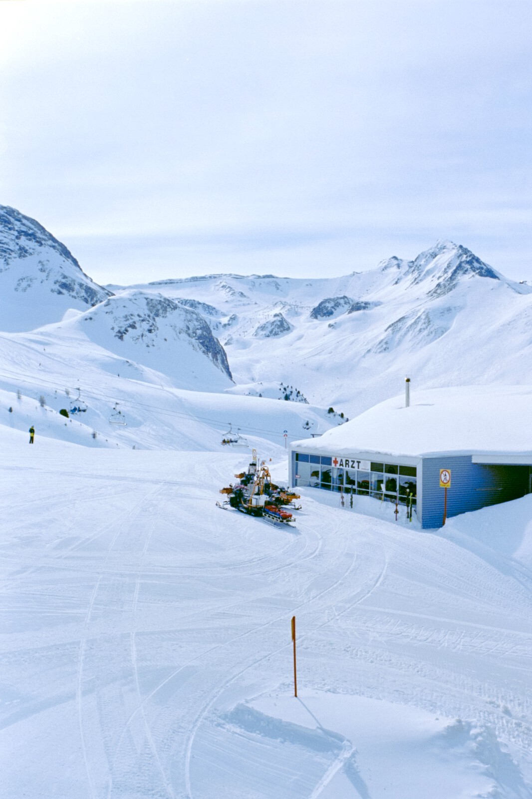 30m Dealer's V3 250D, RESPOOLED Kodak Vision 3 AHU, NO REMJET C41 35mm Film Bulk