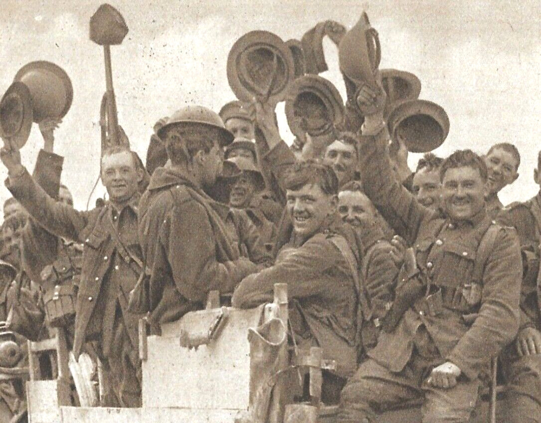 WW1 Postcard Daily Mirror Canadian Official Series Soldiers Cheer Victory