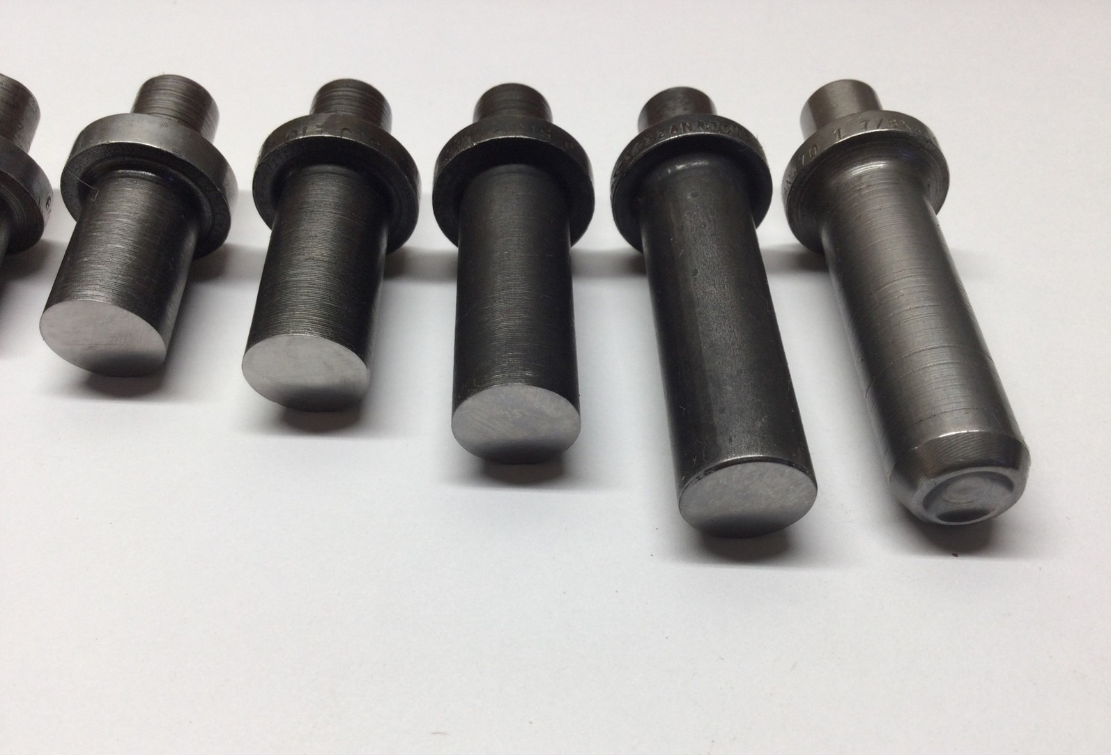 7) Stubby Rivet Gun Riveter Sets with .401 Shanks for Corner Riveters