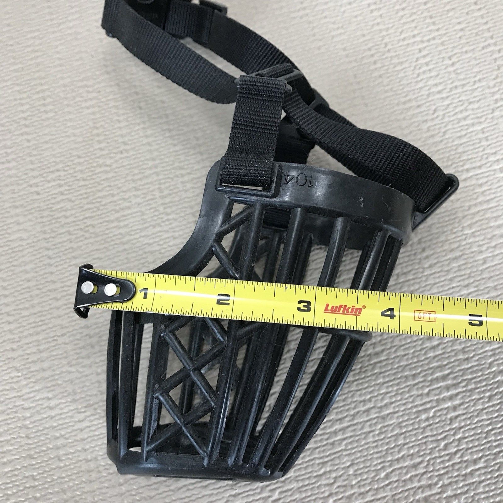 Dog Muzzle Basket Sz Medium Breathable Adjustable Plastic Black