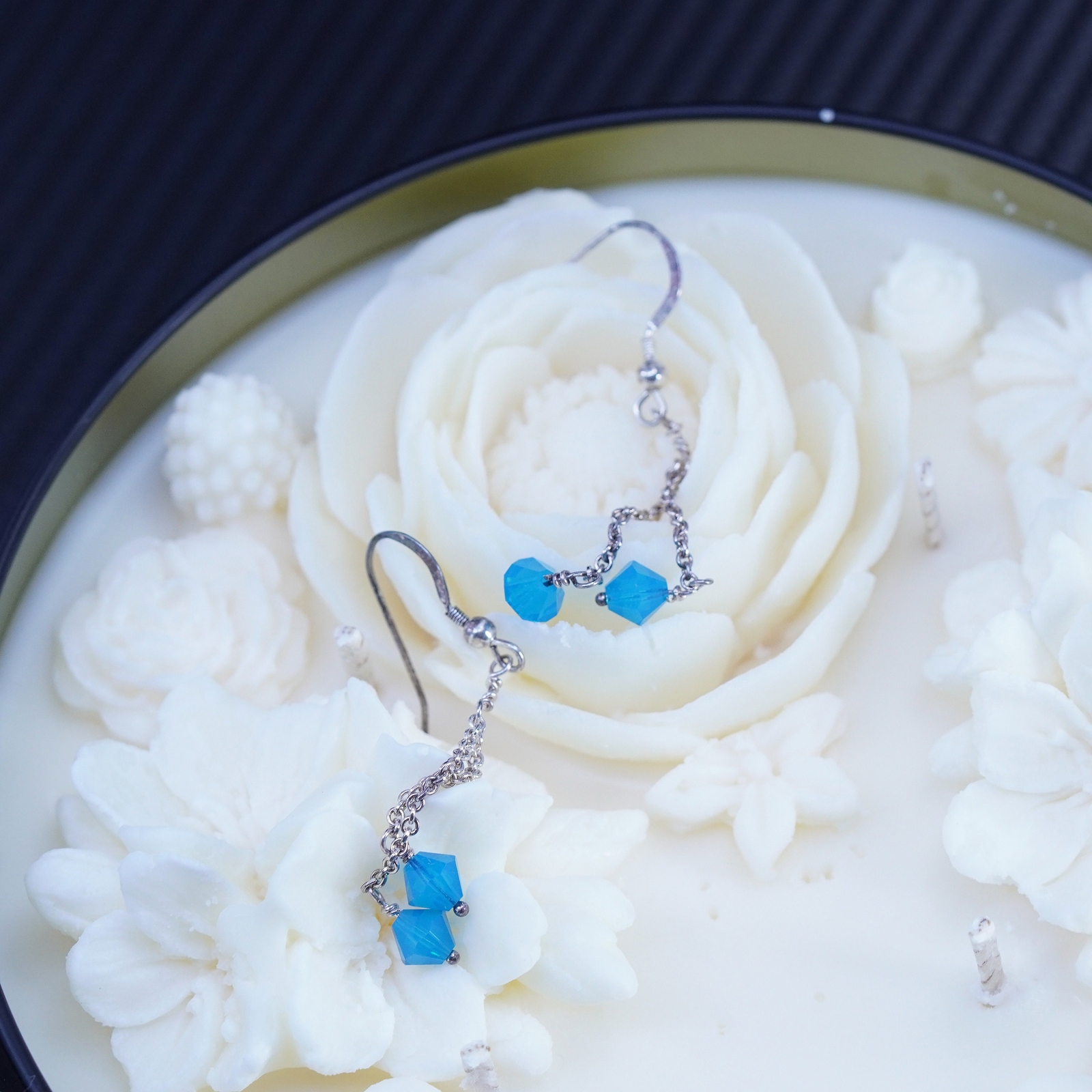 Vintage sterling silver 925 earrings with blue crystal