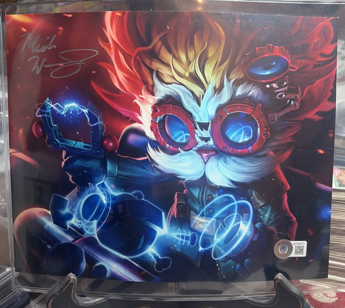 Mick Wingert Signed 8x10 Photo League Of Legends/Arcane - Beckett Authentication