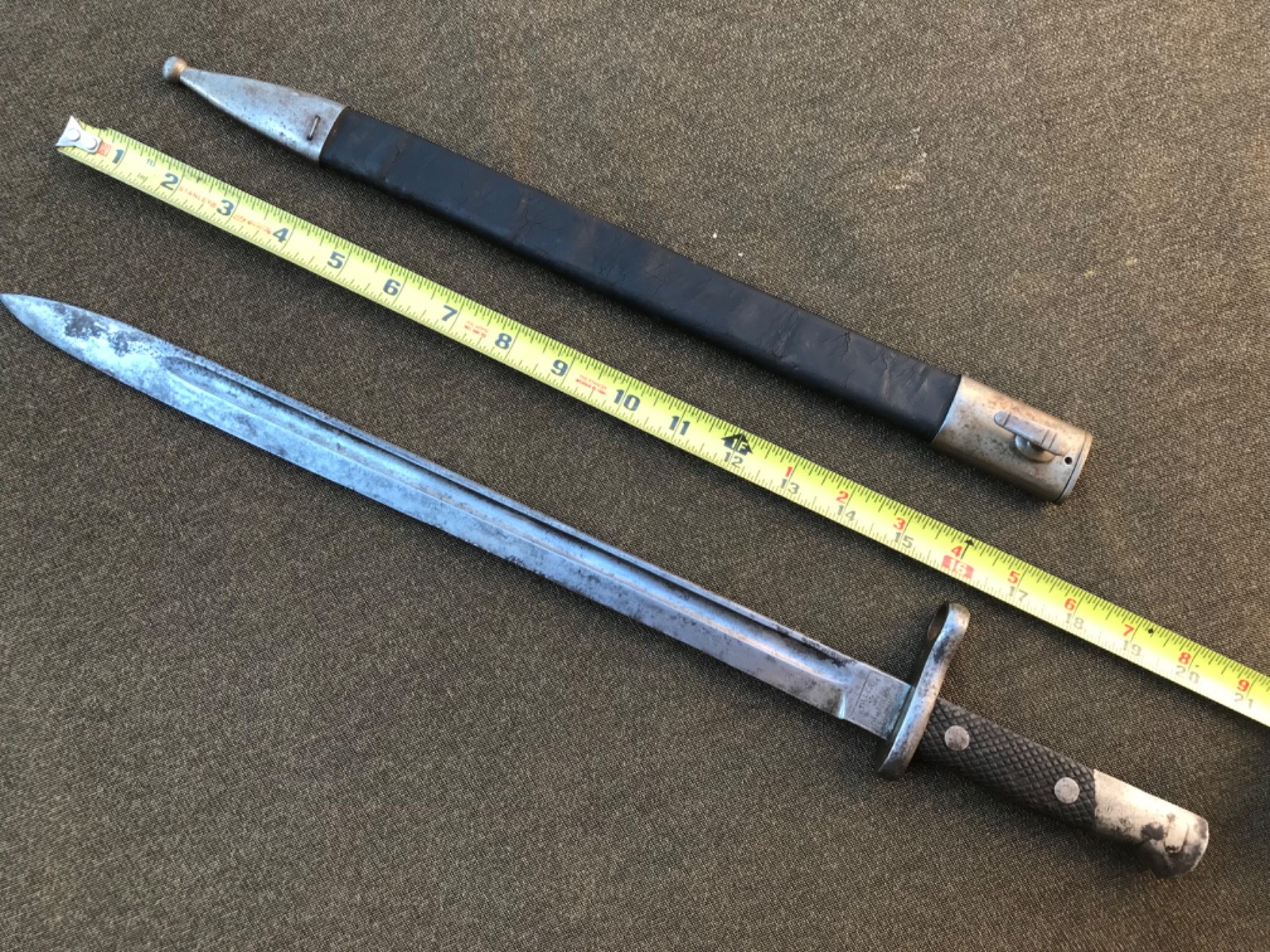 Spanish Mauser 1913 sword BAYONET with scabbard - also fits other rifles C-DESP