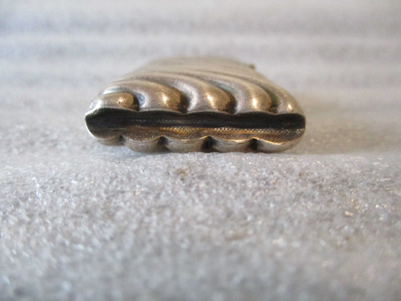 VINTAGE STERLING SILVER VESTA CASE MATCH SAFE SWIRL TEXTURED 1920s - 34.04g