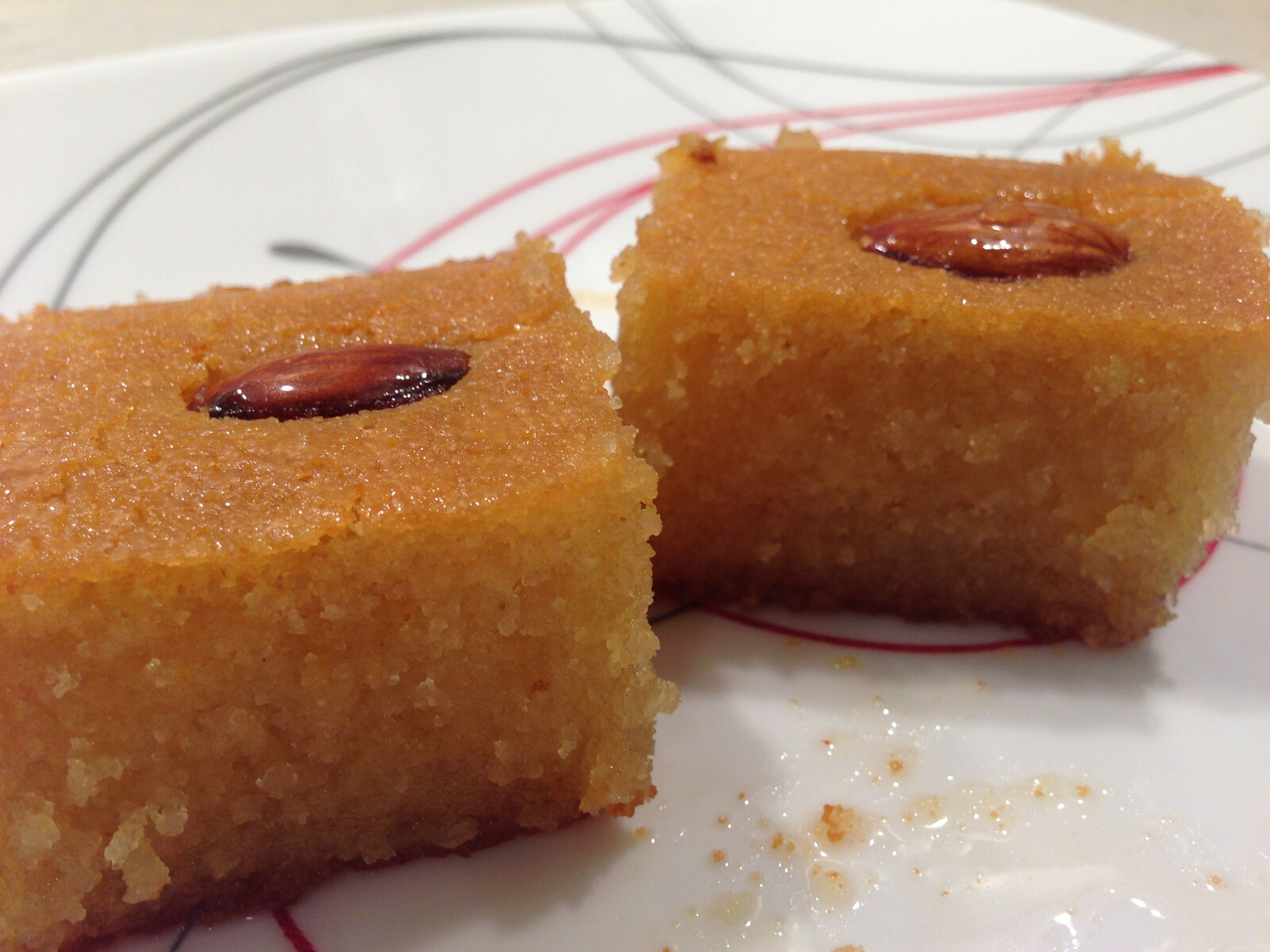 Organic Basbousa (Semolina Cake)! Unique Quality (2 kilo) (4.4 LB) (24 Piece)