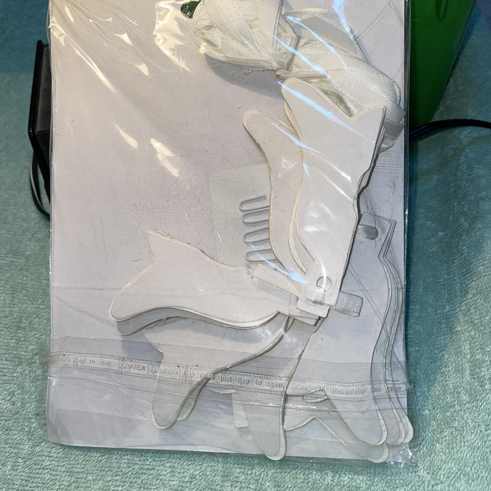 Amscan Honeycomb Trimmer 12 - 3 Inch Paper Bells Vintage New