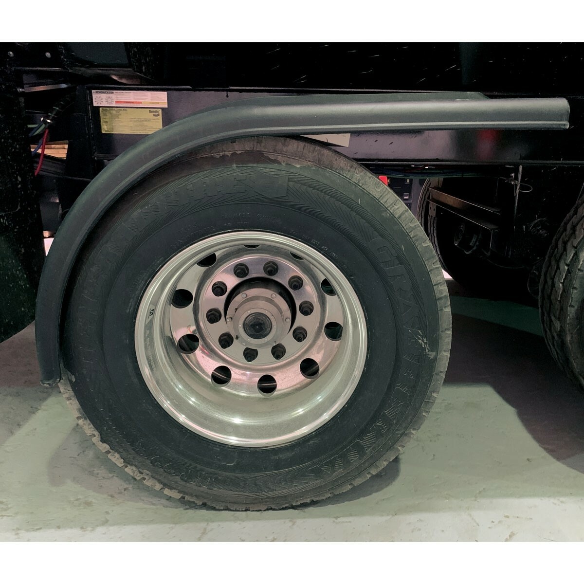 trux plastic poly half fenders only no brackets universal trucks semi tfen-h39