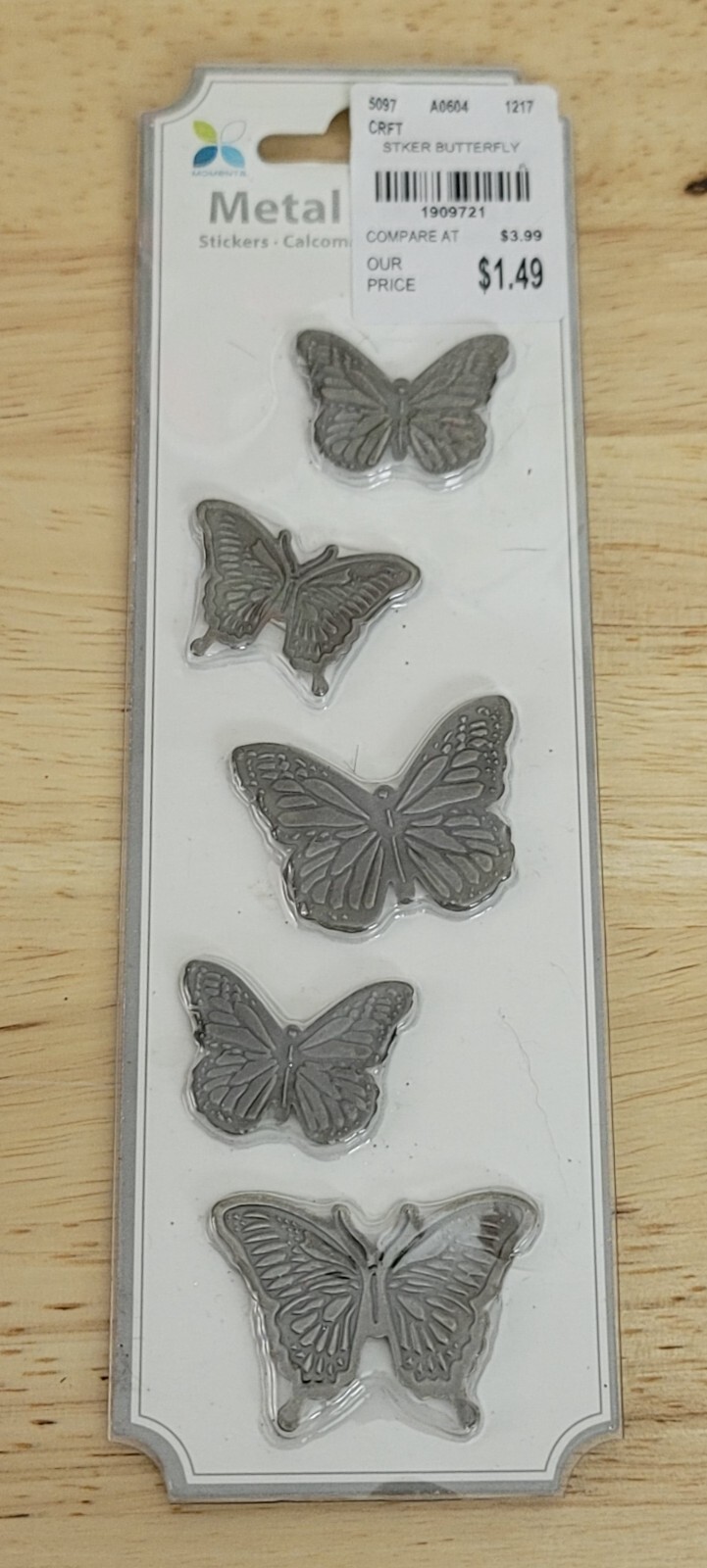 Momenta METAL EMBELLISHMENT STICKERS Lot of 12 Craft Cardmaking Scrapbooking