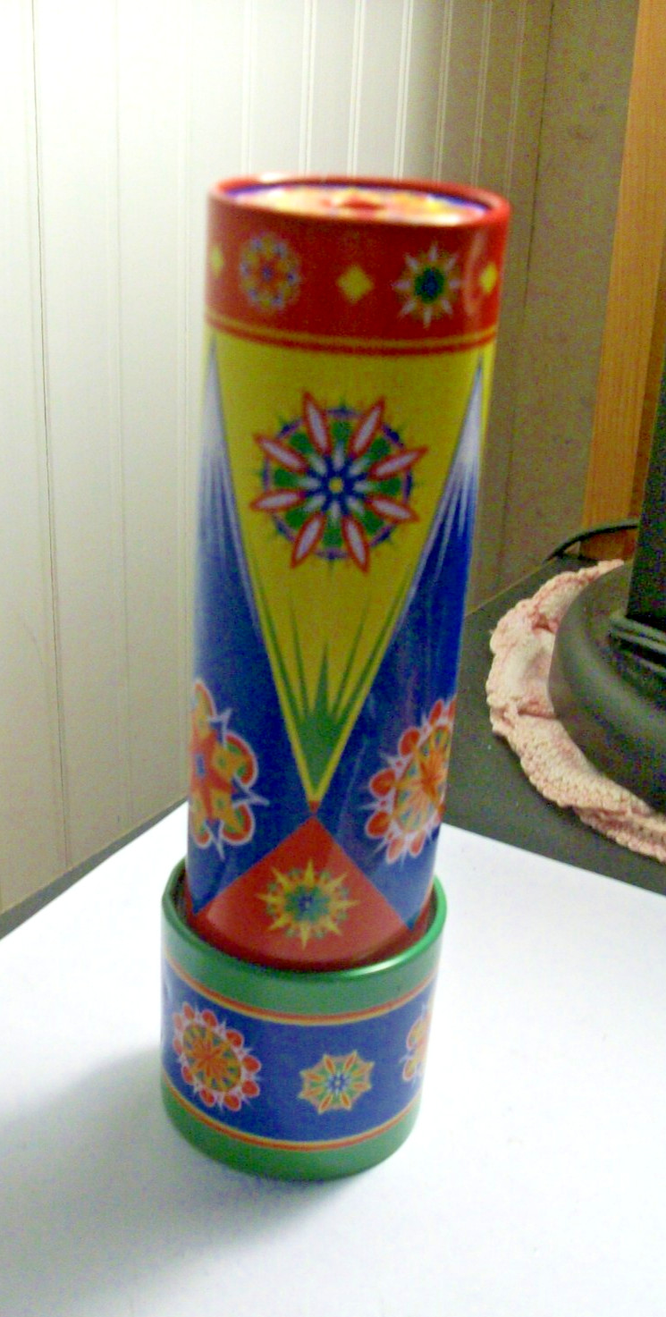 2002 Schylling tin metal toy kaleidoscope viewer colorful geometric designs NICE
