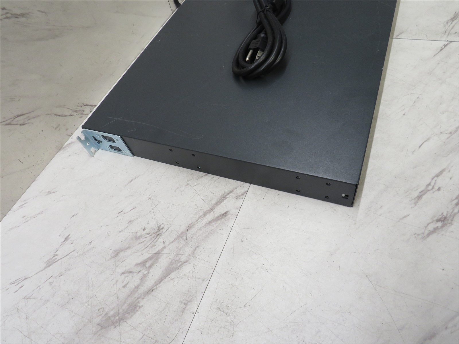 Cisco VG310 24-Port FXS Analog Voice Over IP Gateway w/ Power Cord