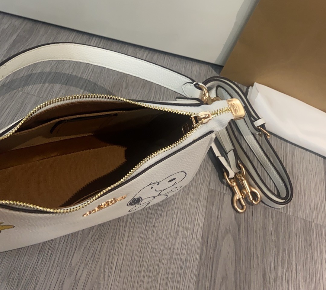 COACH x PEANUTS Teri Shoulder Bag Snoopy Chalk Multi CBJ76 Outlet NEW