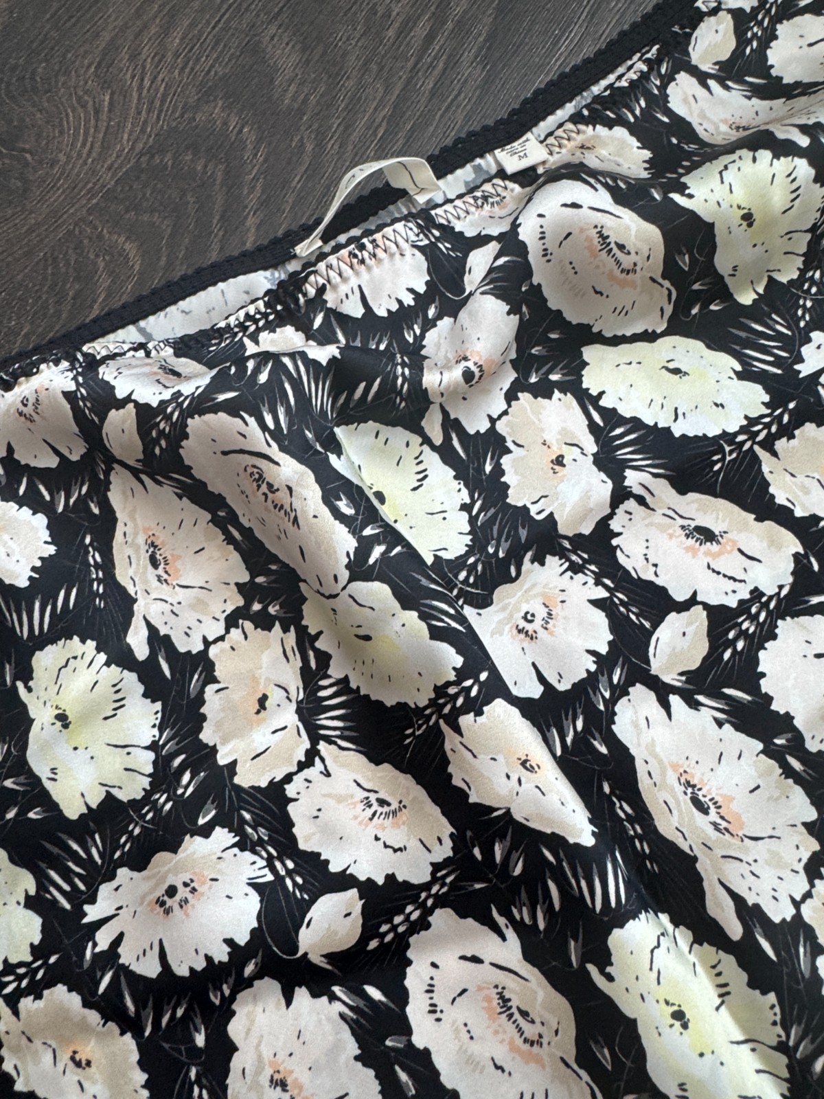 Doen ELOWETTE SKIRT IN NOIR FLEURS D'ANEMONE