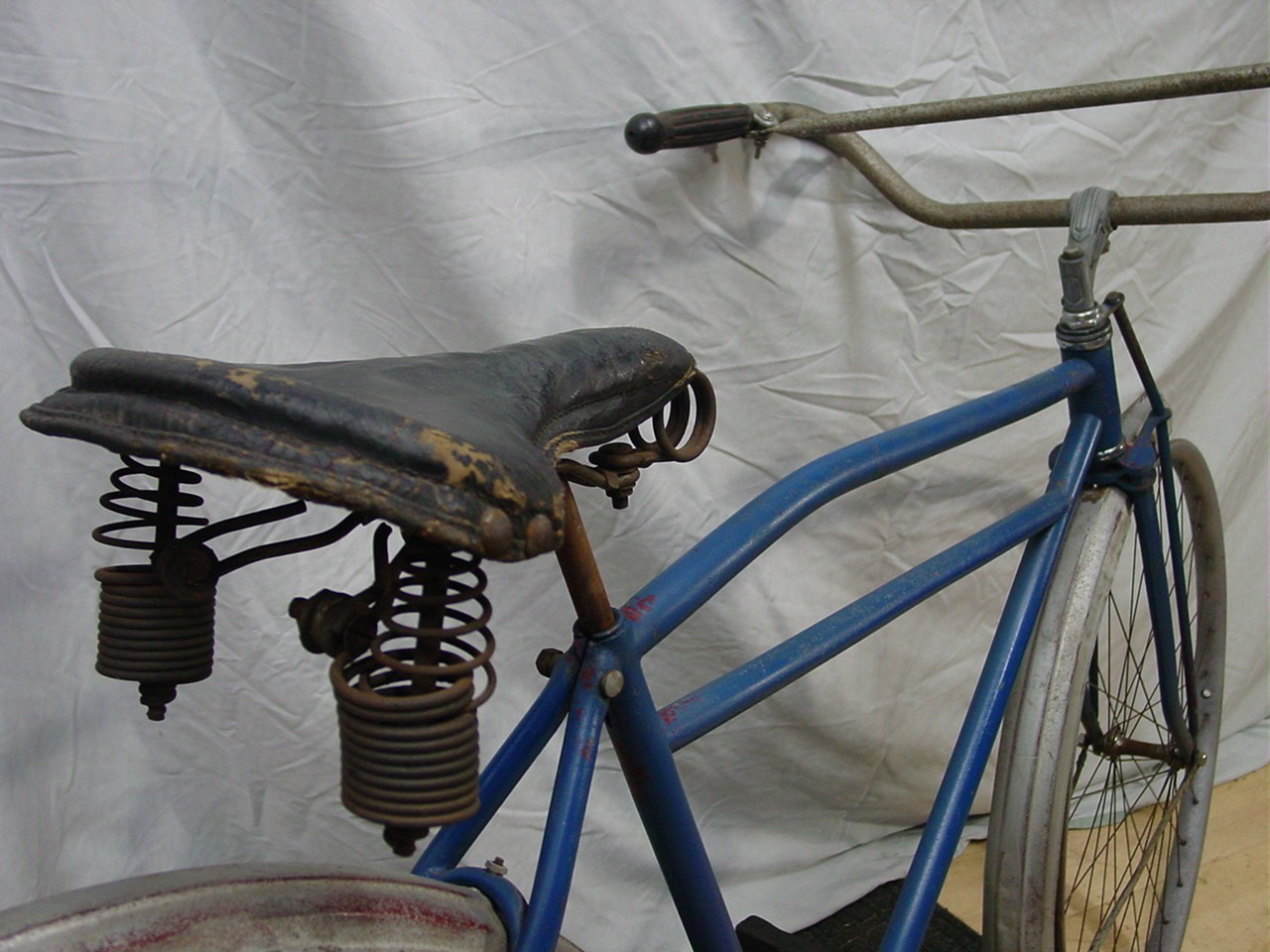 Antique 20's original ELGIN BICYCLE 28" metal clad rims vintage bike project NR