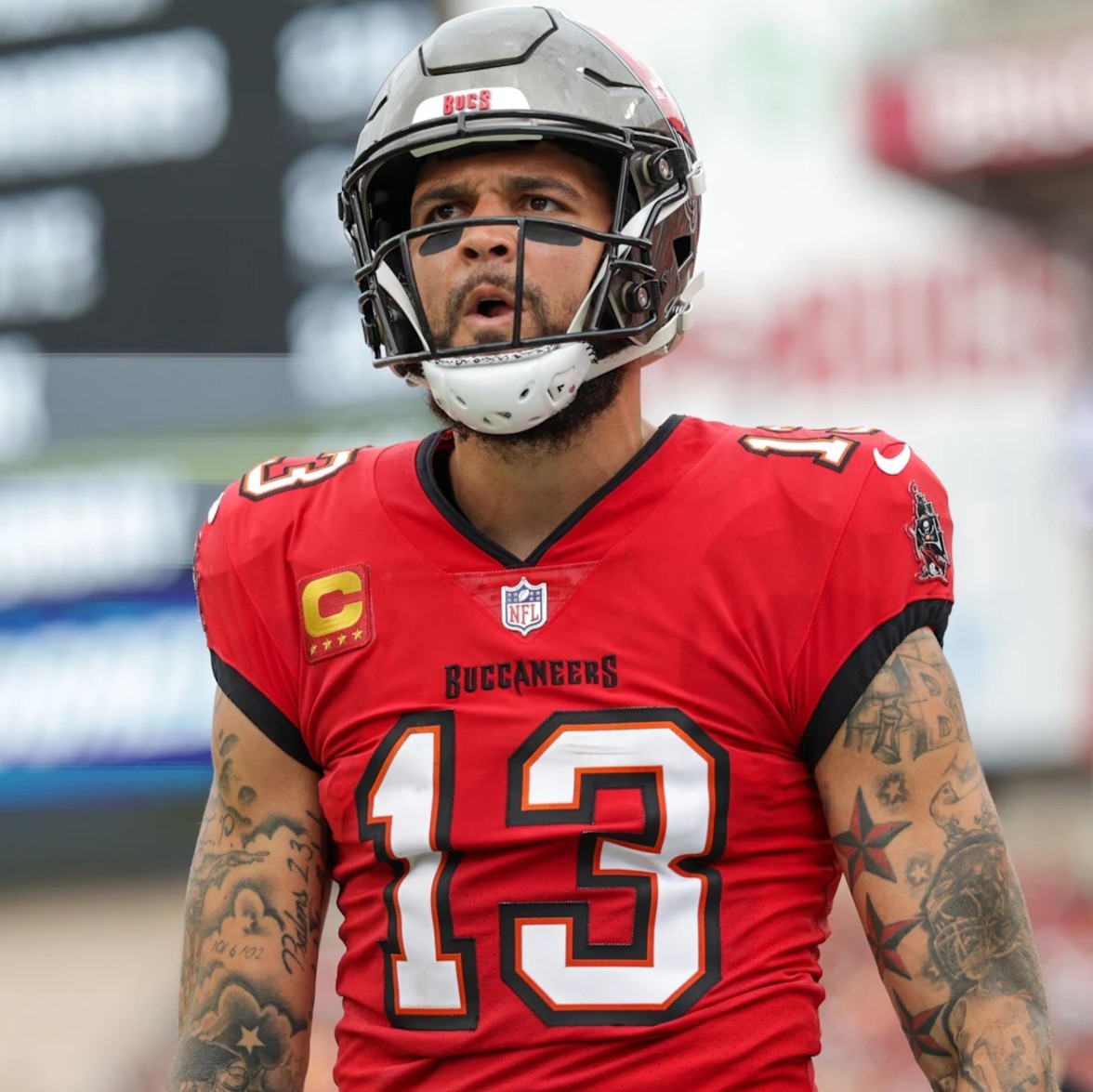 🏈Mike Evans GAME-USED💪Signed +Inscribed Ball Tampa Bay Buccaneers 24-25 Season