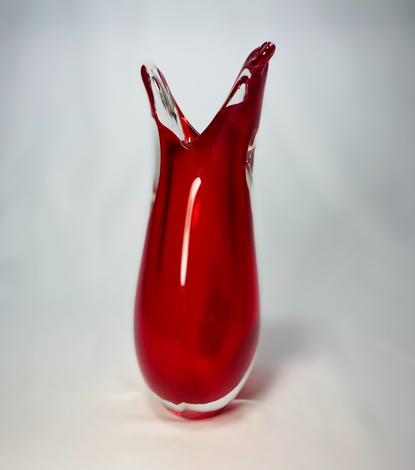 Vintage Murano Art Glass Red Sommerso Vase – Teardrop Fishtail Form, Italian Mid